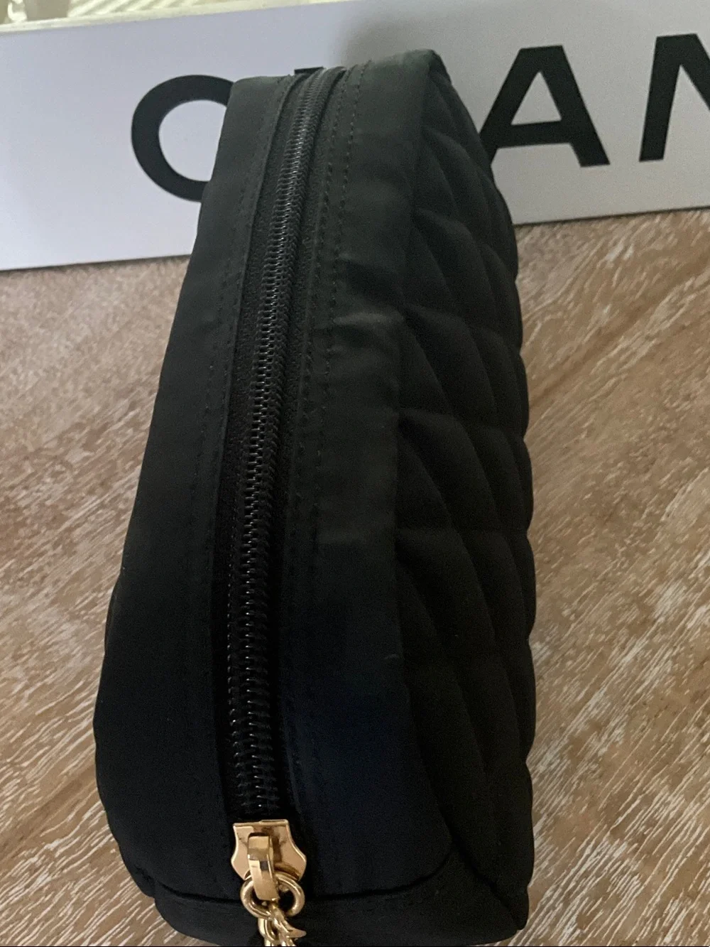 CHANEL classic quilted